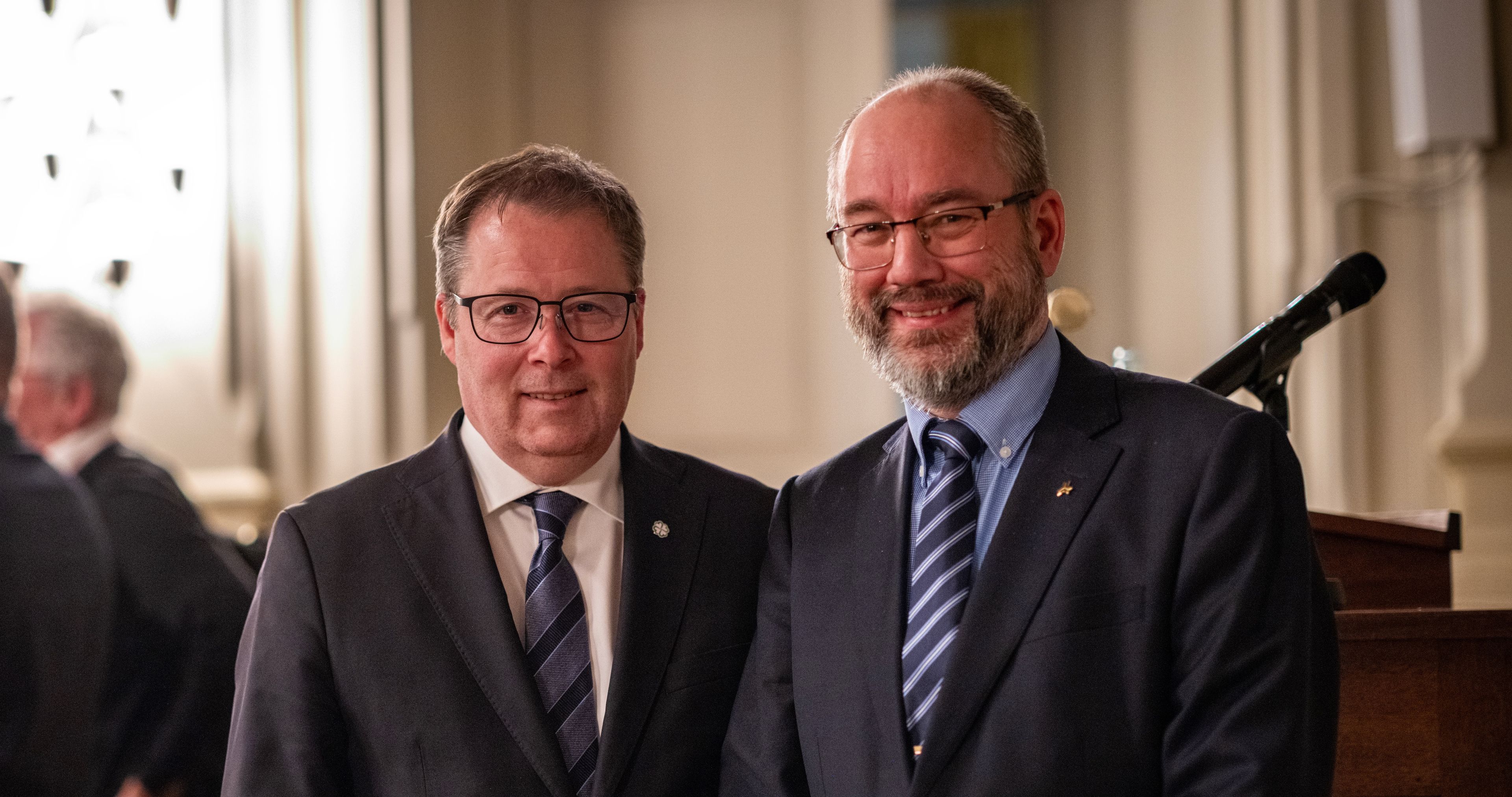 Bilde av Forsvarsminister Bjørn Arild Gram og Forbundsleder i NOF Torbjørn Bongo