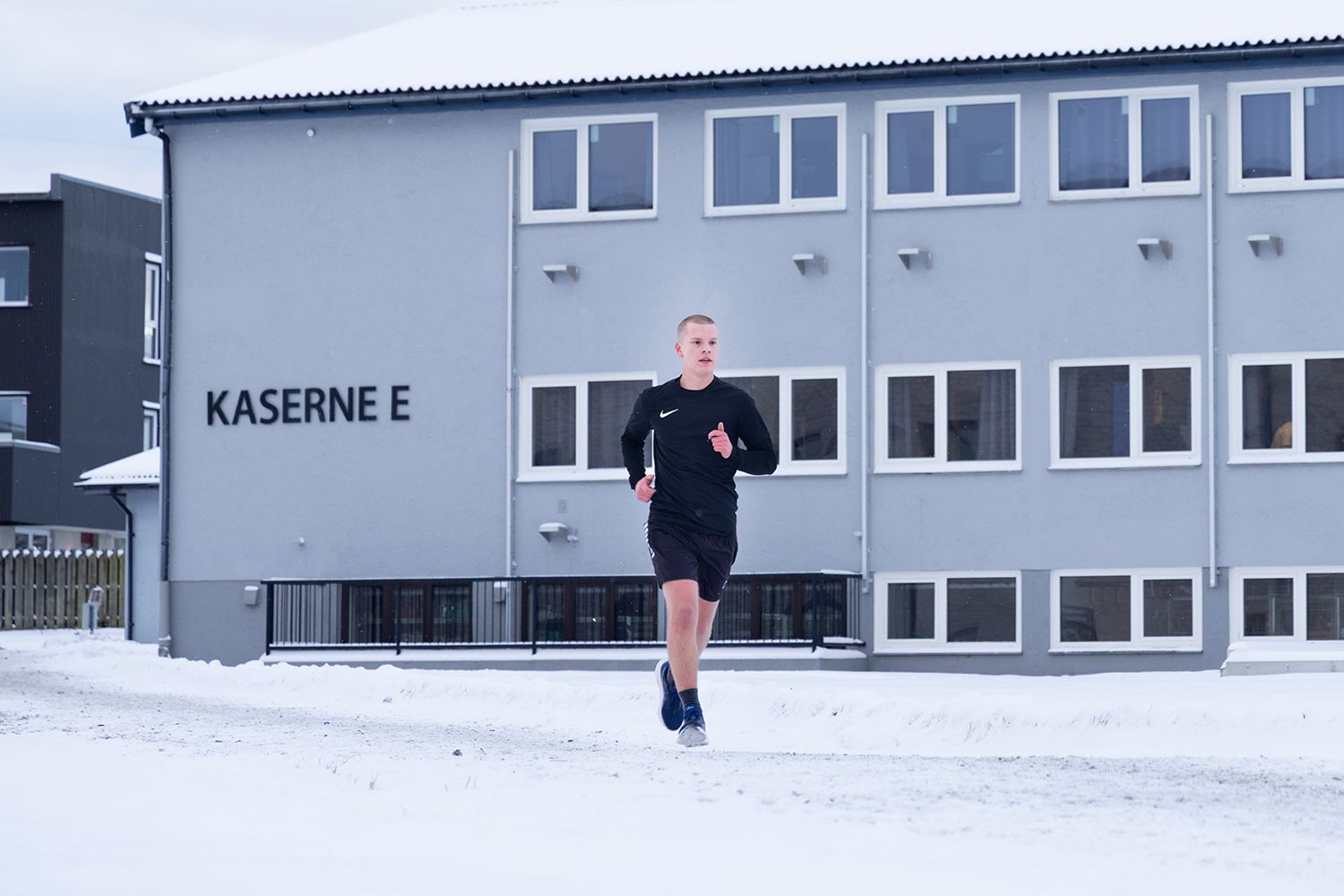 NOF mener at mangel på bolig og kvarter ikke lenger kan omtales som et praktisk problem – men som en strukturell og operativ utfordring. Foto: Nora Elisabeth Madell/Forsvaret