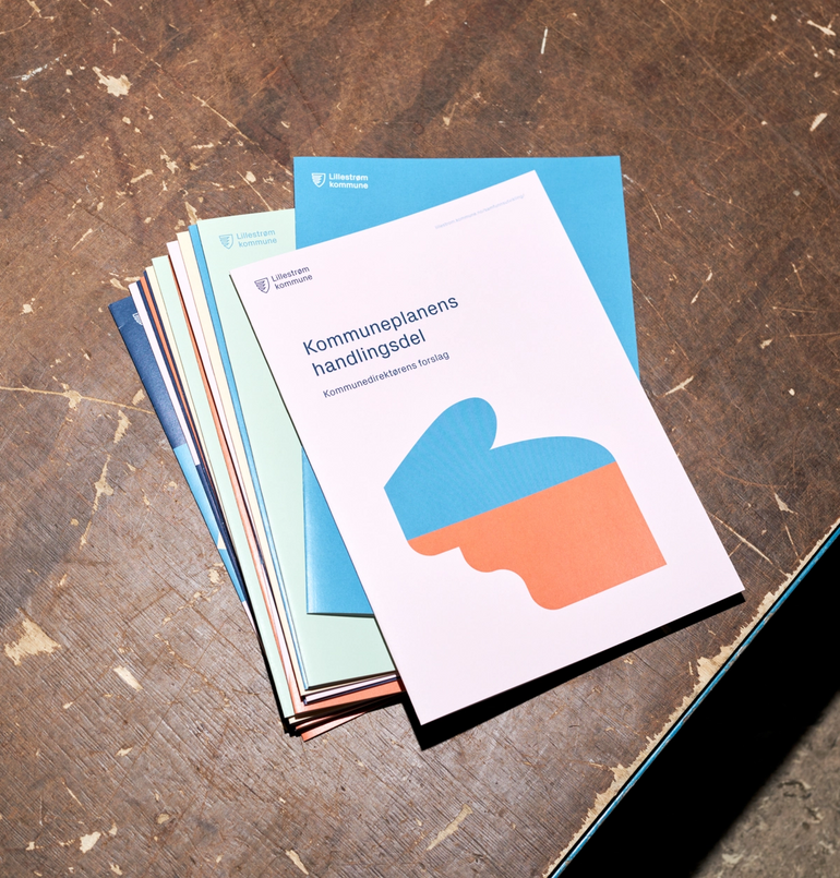 Brosjyrer med Lillestrøm kommune sin visuelle identitet 