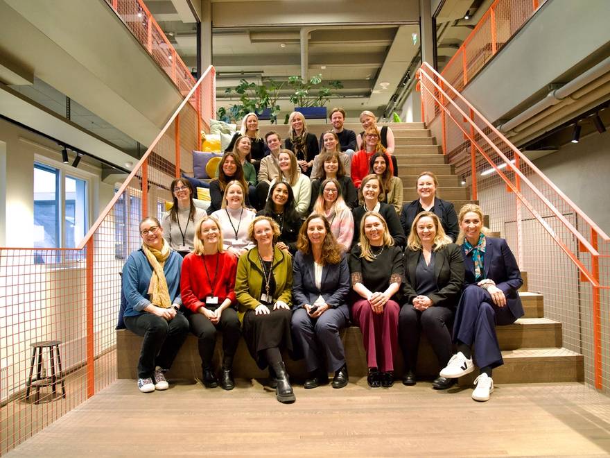 Mer enn 20 kunnskapsrike mennesker fra akademia, politikk og næringsliv deltok i innspillsmøtet som ble arrangert i regi av IKT-Norge