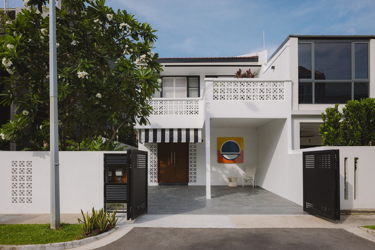 House at Carpmael Road by RichardHO Architects