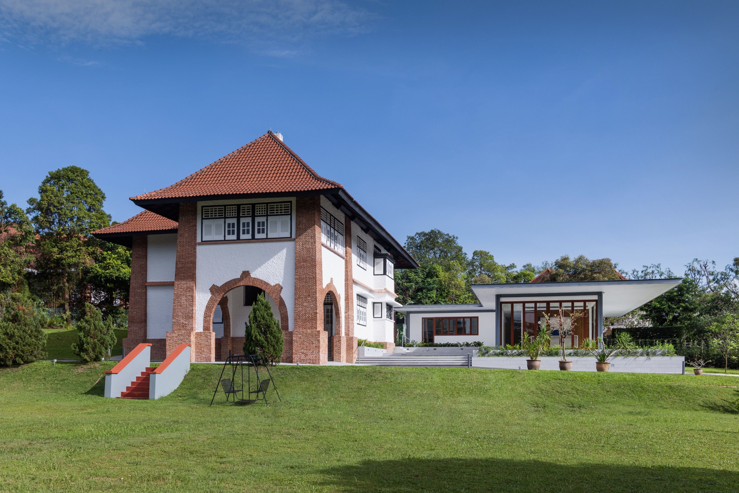 House in Tanglin Planning Area by RichardHO Architects