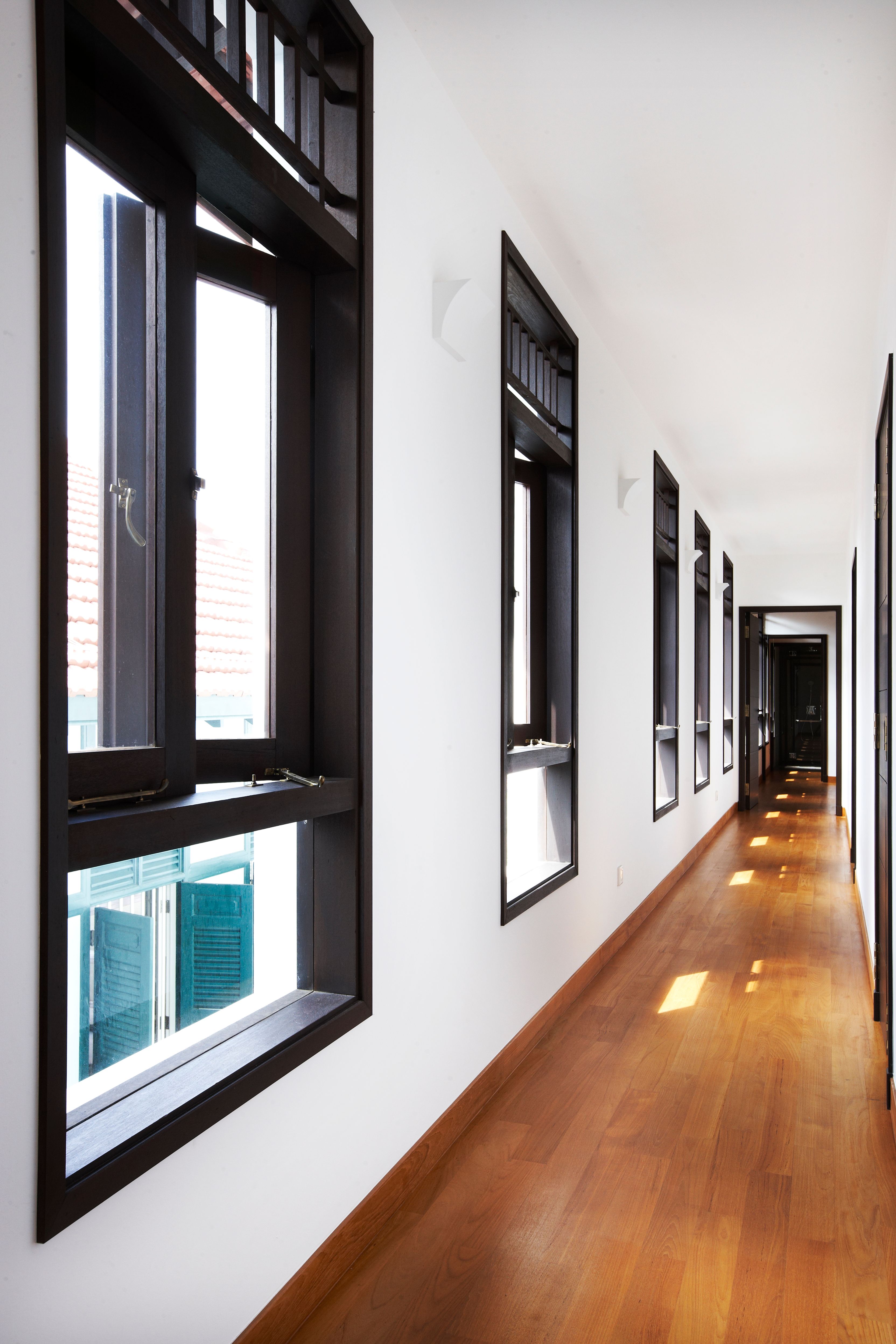 25 Chapel Road by RichardHO Architects