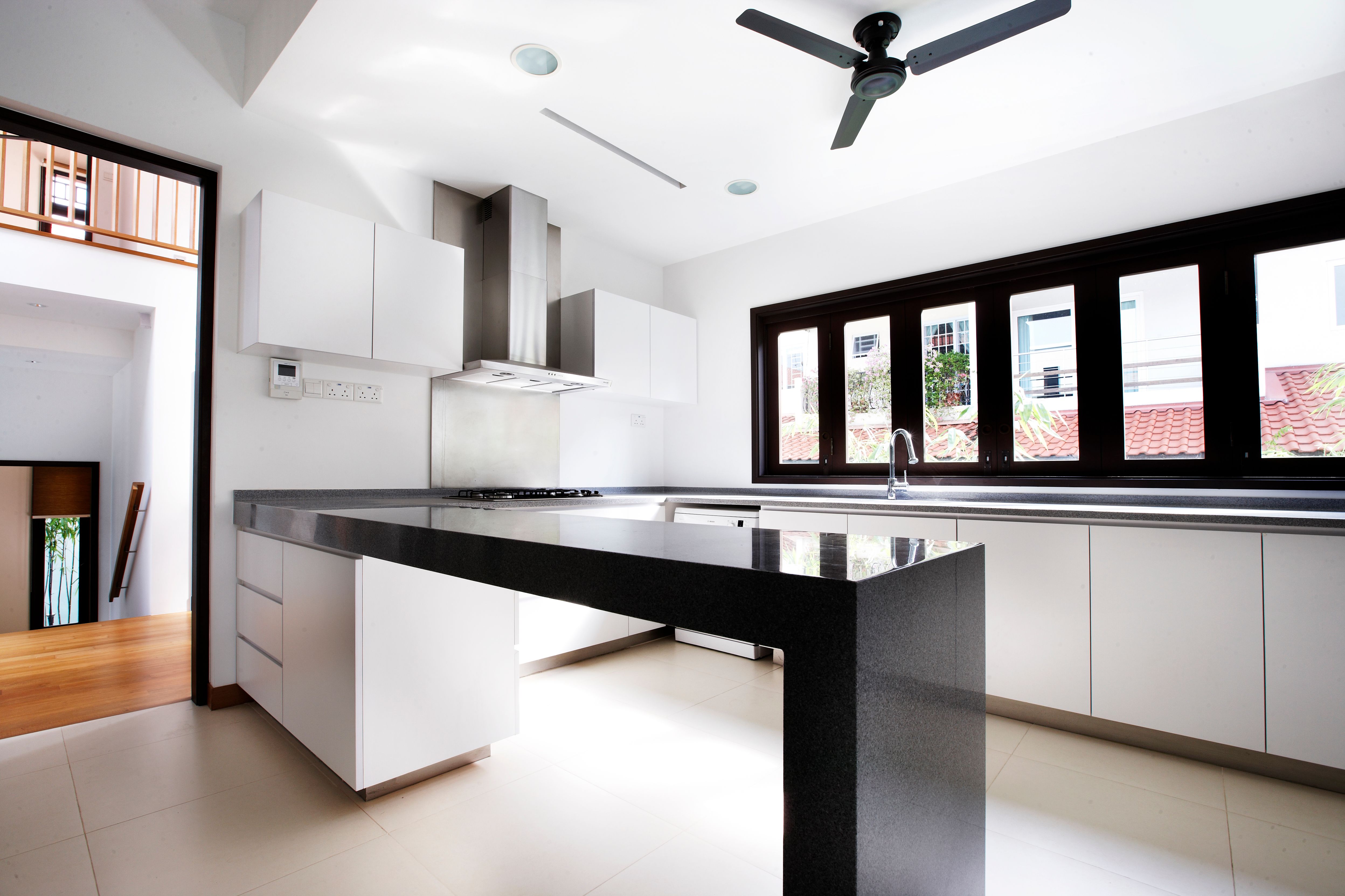 25 Chapel Road by RichardHO Architects