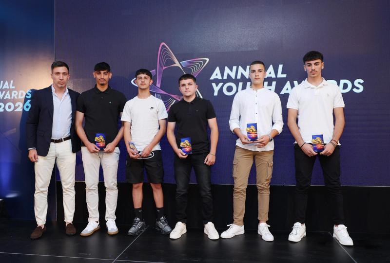 Κ14-Κ19: Τα Golden Glove στα πρώτα Ετήσια Youth Awards!