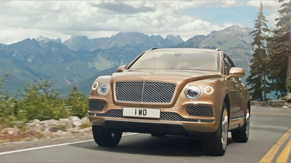 bentley-bentayga-hans-bjerno-still