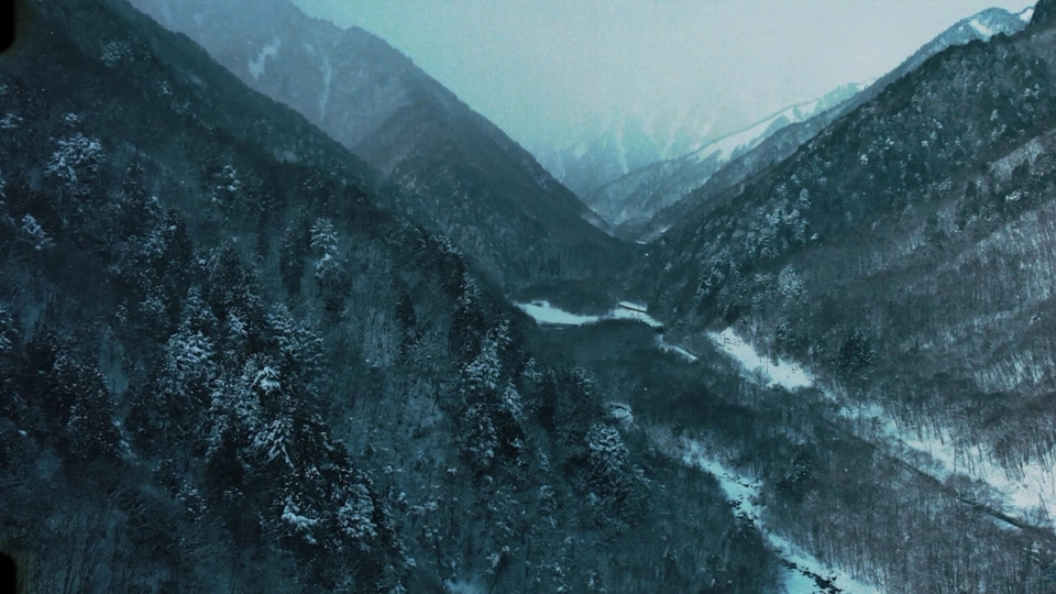 HH_DC_Stef_Szary_still-4