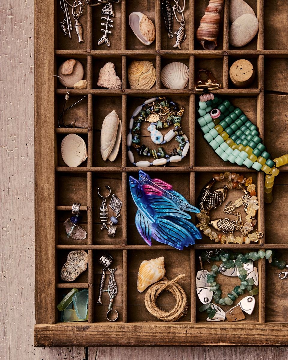 Jewelry, photograph 10