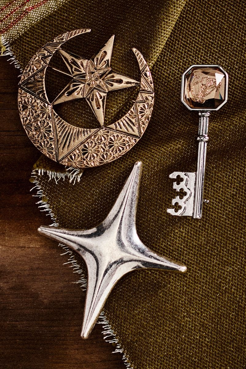 Jewelry, photograph 6