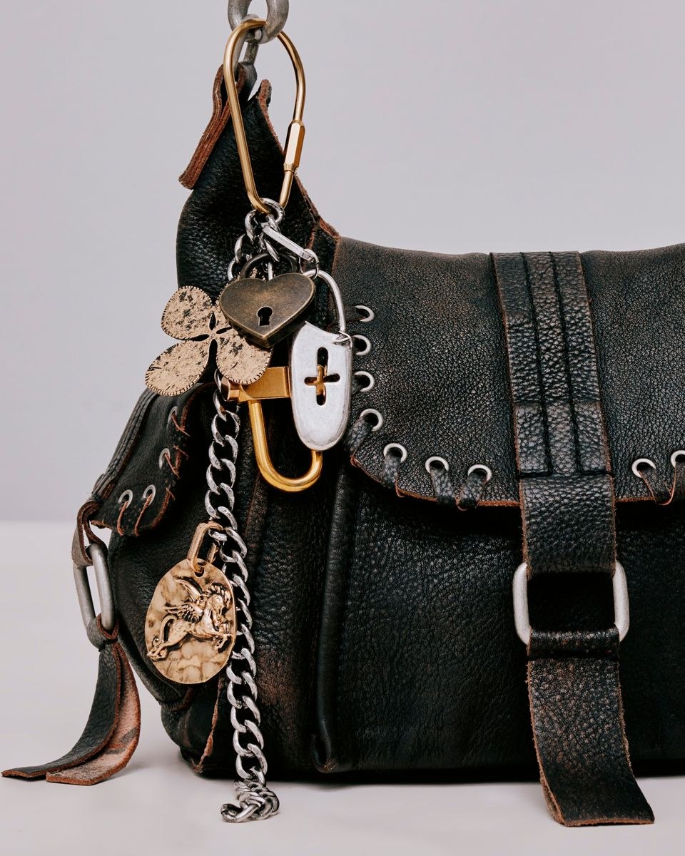 Bags, photograph 10