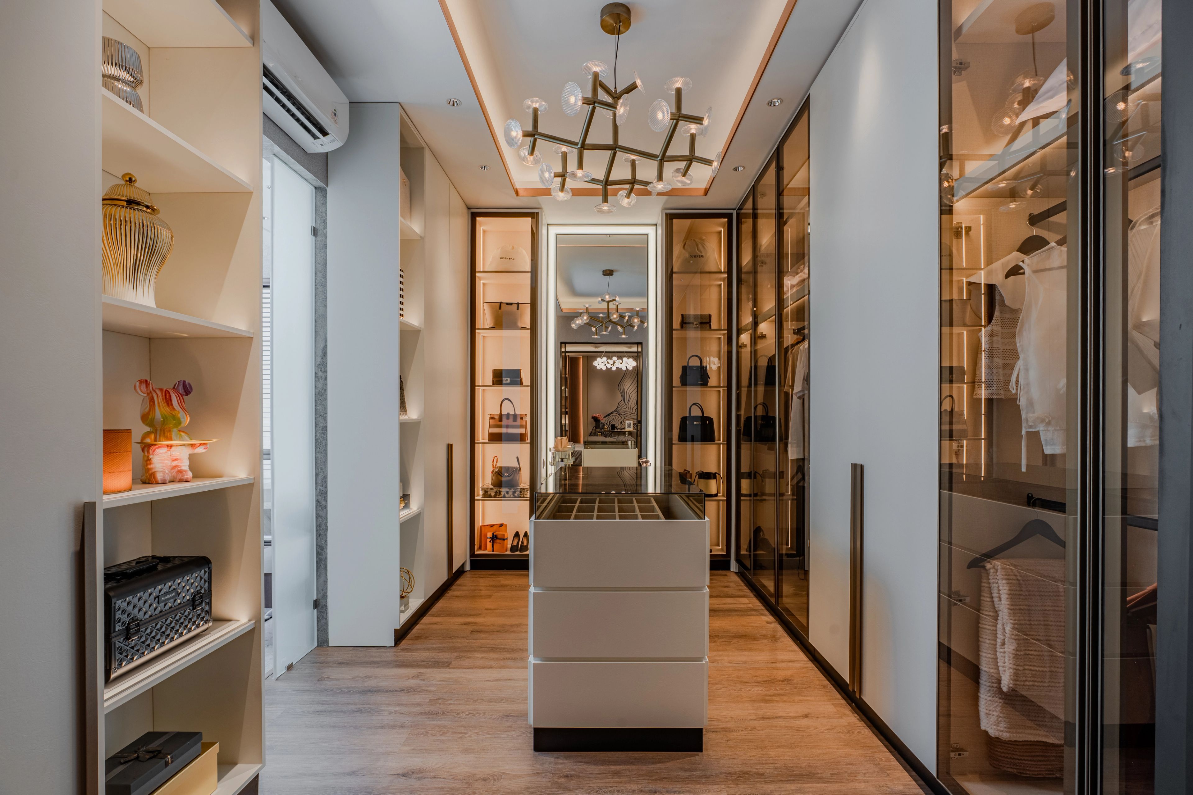 Kota Wisata Show House — 3