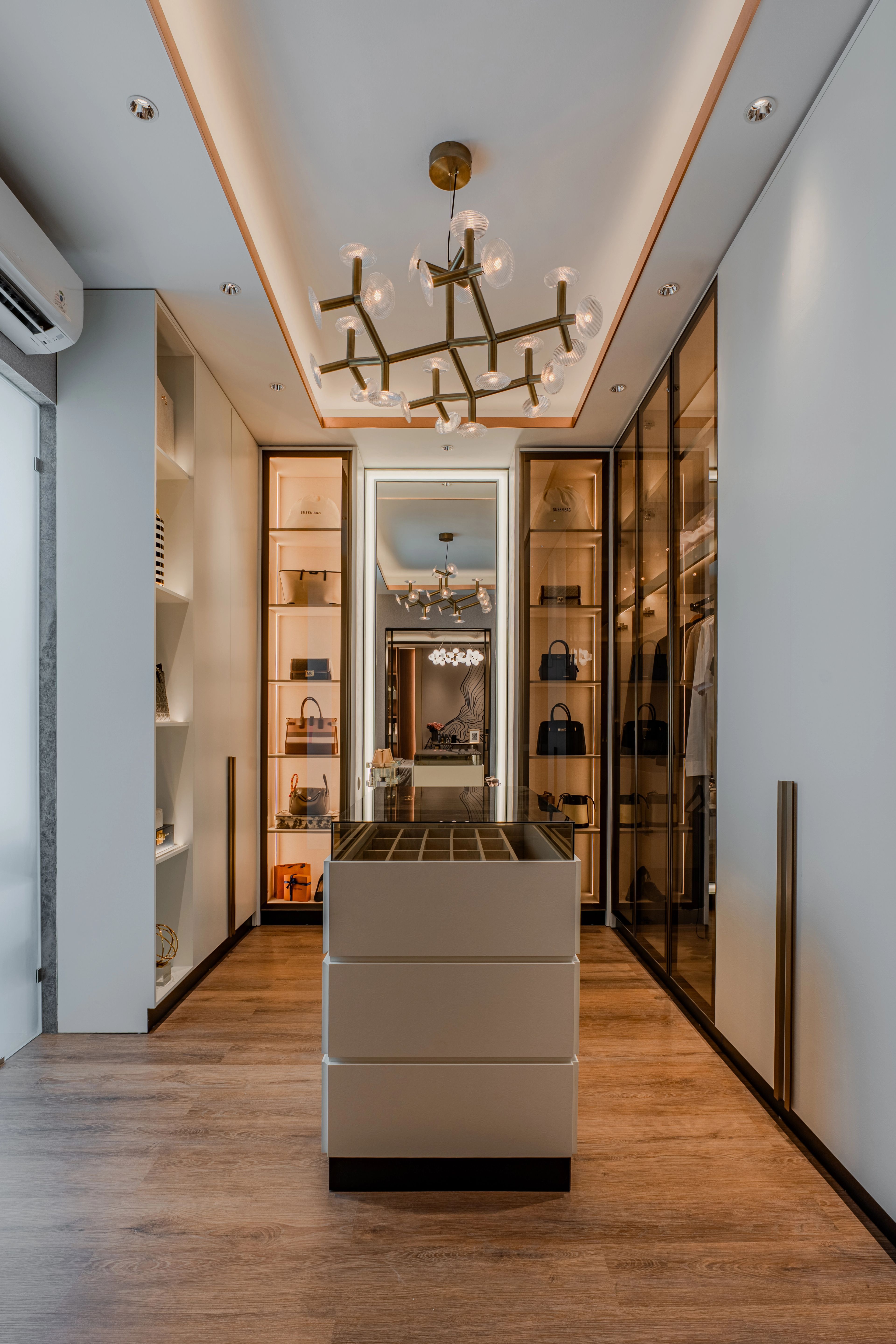 Kota Wisata Show House — 4