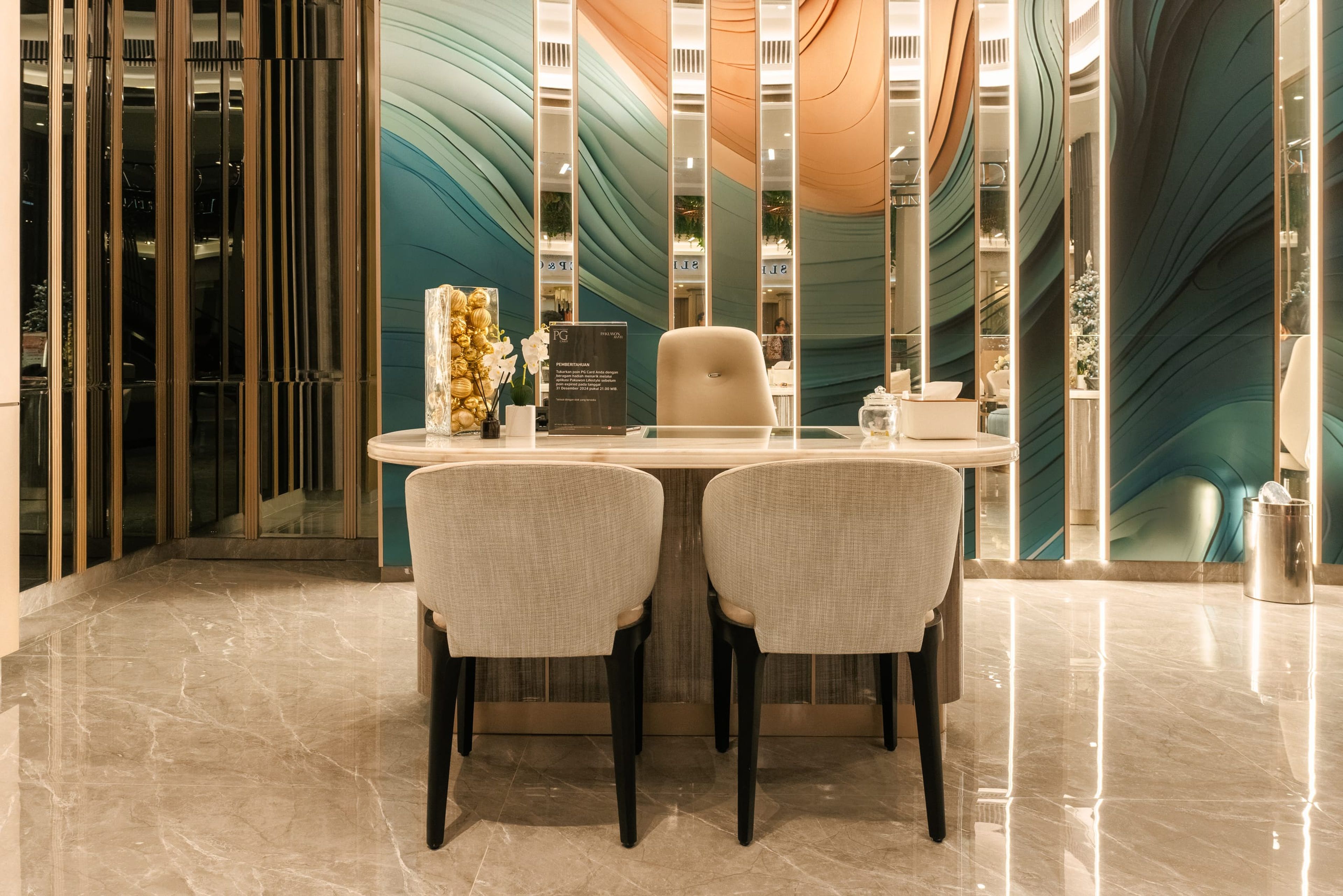 PG Lounge — 5