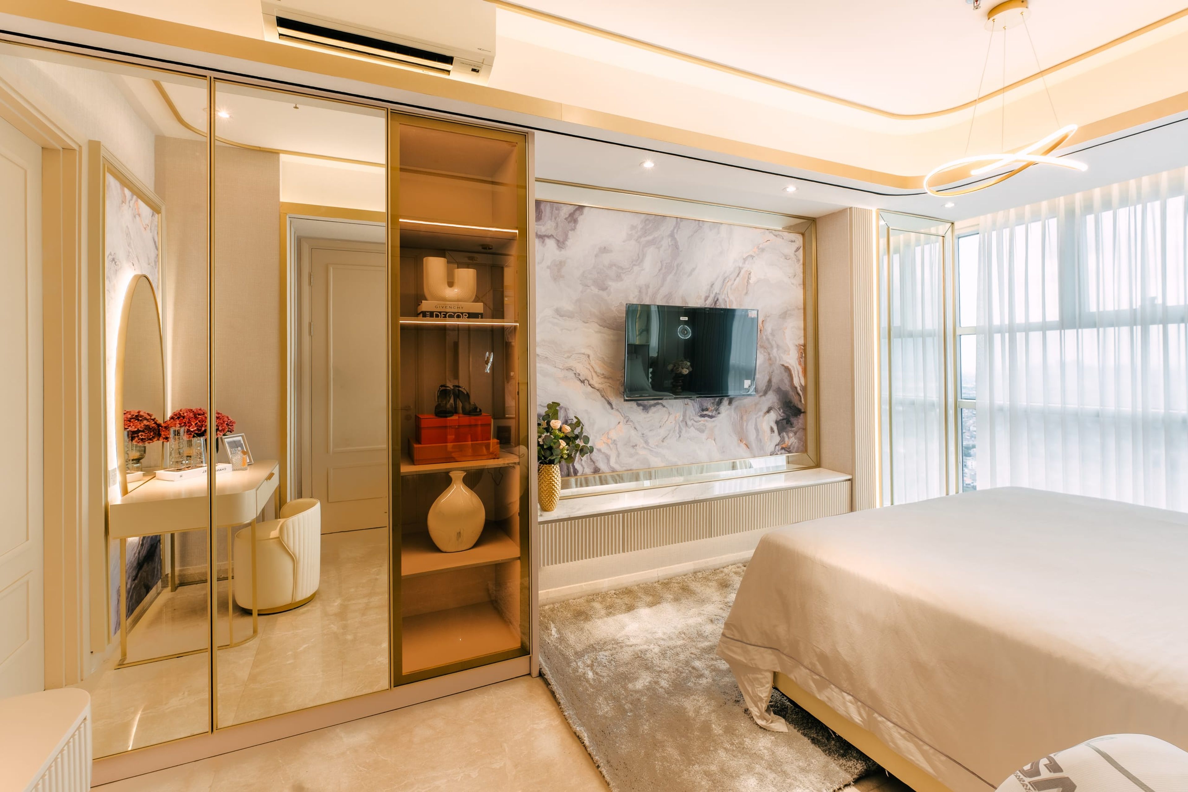 One Icon Apartment 2 — 1