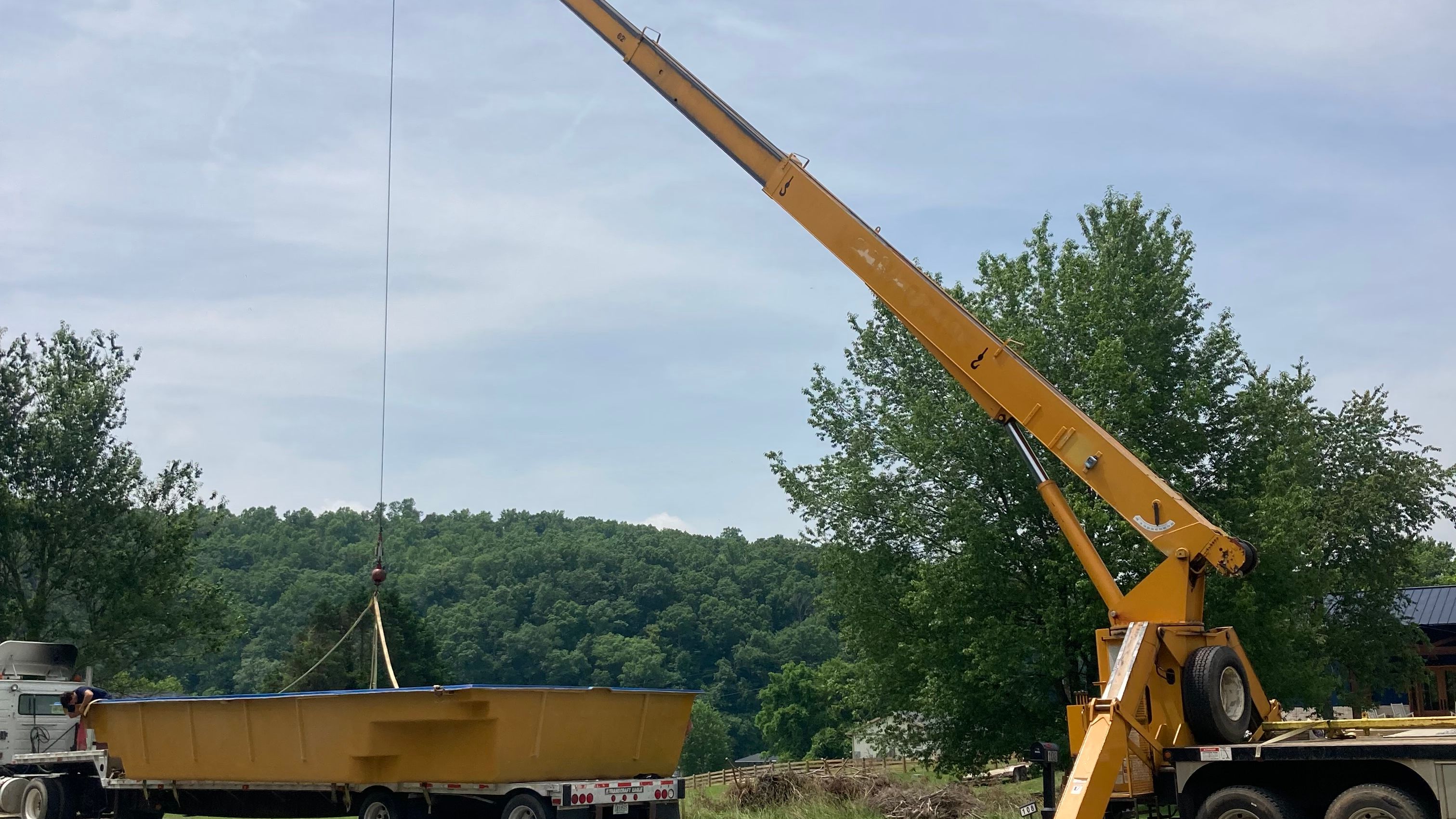 Crane lift