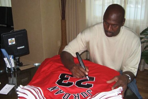 Michael Jordan autograph signing