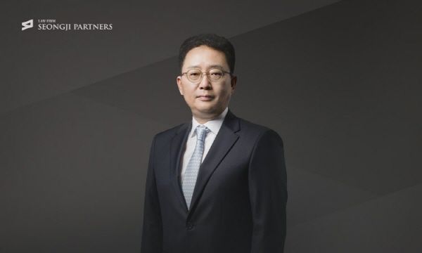 통신매체이용음란, 디지털 성범죄는 일반인들도 혐의에 연루되는 경우 있어