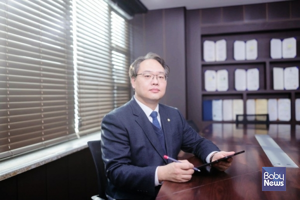 "일상적 성범죄로 떠오른 디지털 성범죄, 전문 법적 대처 필요"