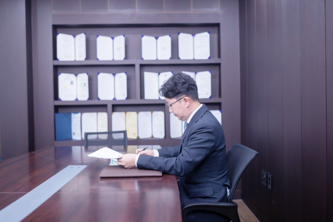 성매매처벌, 부당한 의혹을 받을 경우 형사전문변호사의 법률 조력이 필요