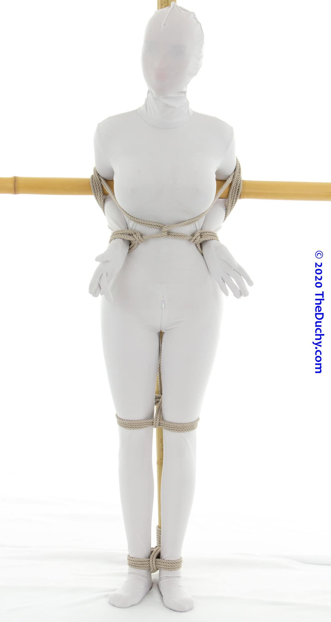 6.	You can up the game with another Triple Column at the knees or thighs