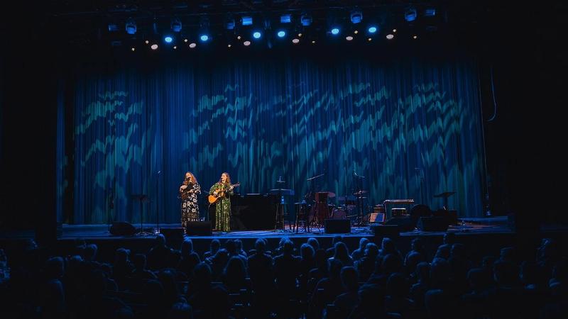 Oakland Rain Make Their Ryman Auditorium Debut