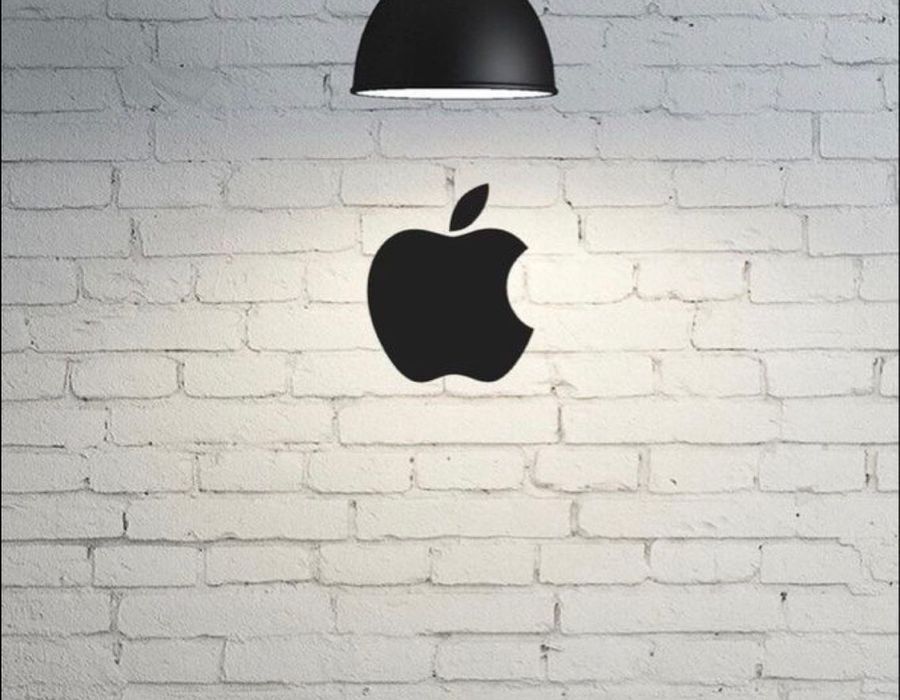 How Apple Built a Billion-Dollar Business by Daring to Dream