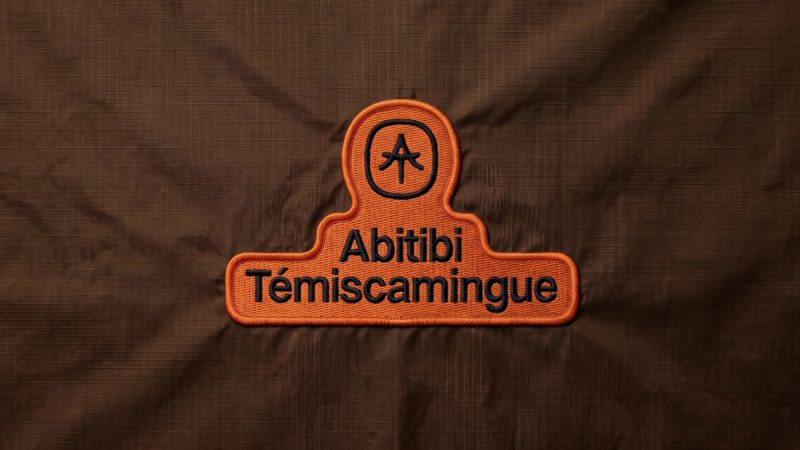 Embroidered lockup patch