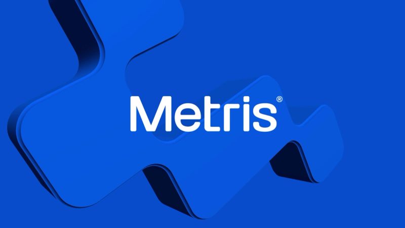 Metris Art Direction: Rotating 3D Block, 2025 rebrand by Bigode Design