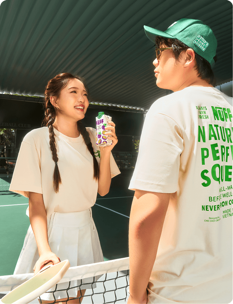 T-shirts on court