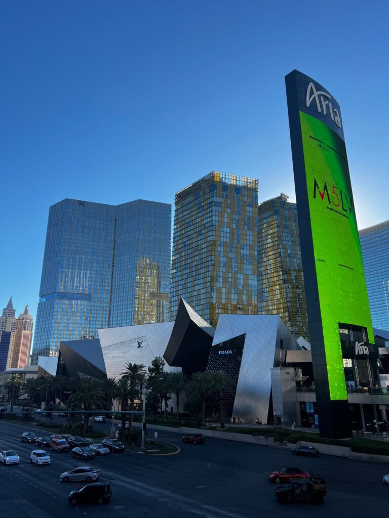Viva Las Vegas! Najlepsze kasyna, show i atrakcje miasta