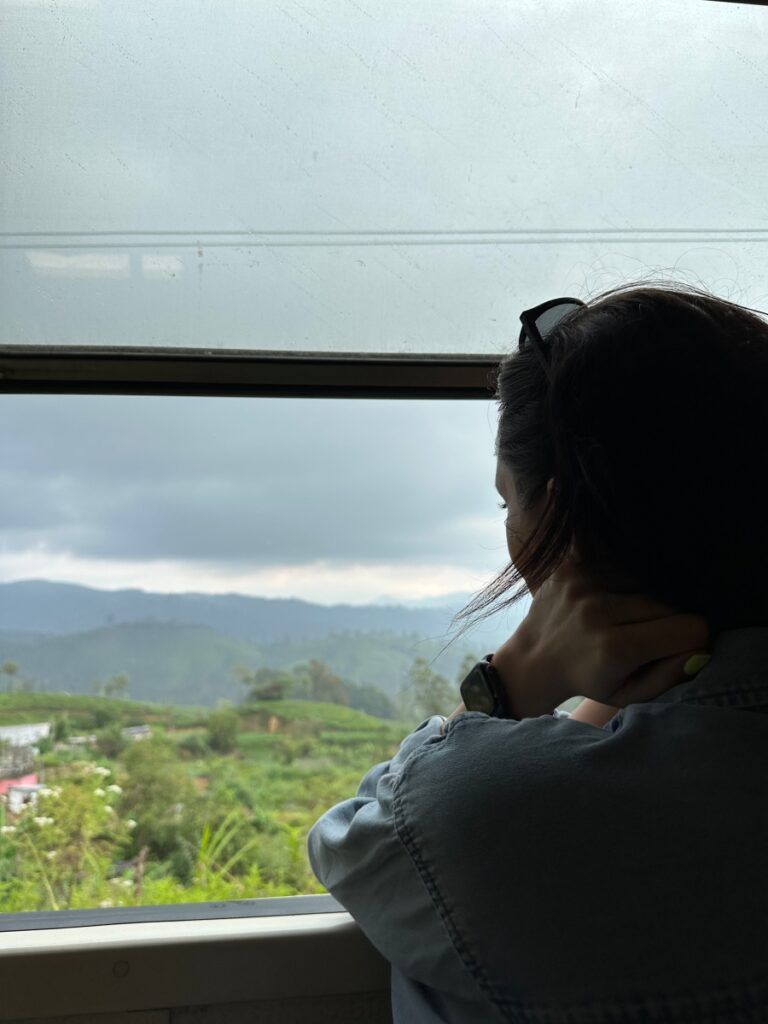 Sri Lanka koleją: niezapomniana podróż pociągiem do Elli