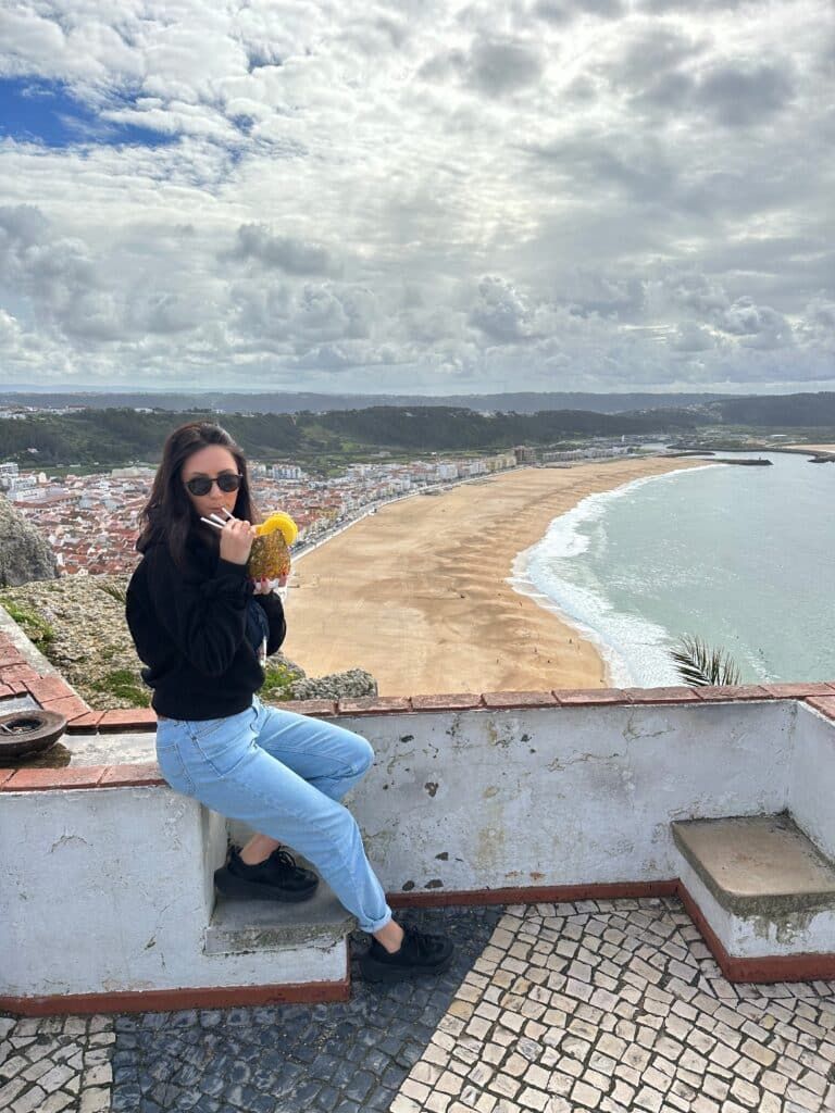 Portugalia – ciekawostki o Nazare i gigantycznych falach Atlantyku