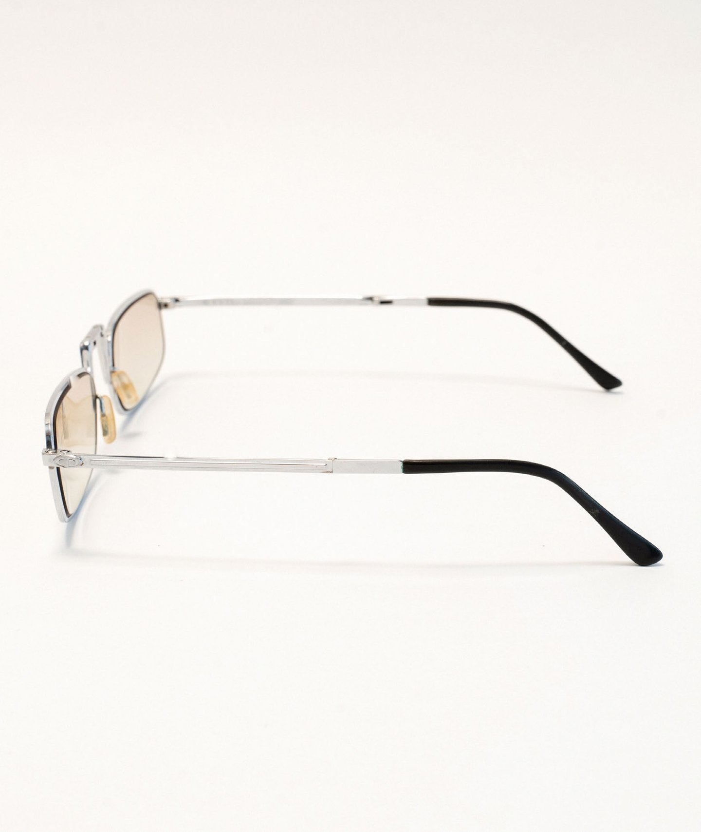 Dior Rectangle, réf. M9022 — vue de profil