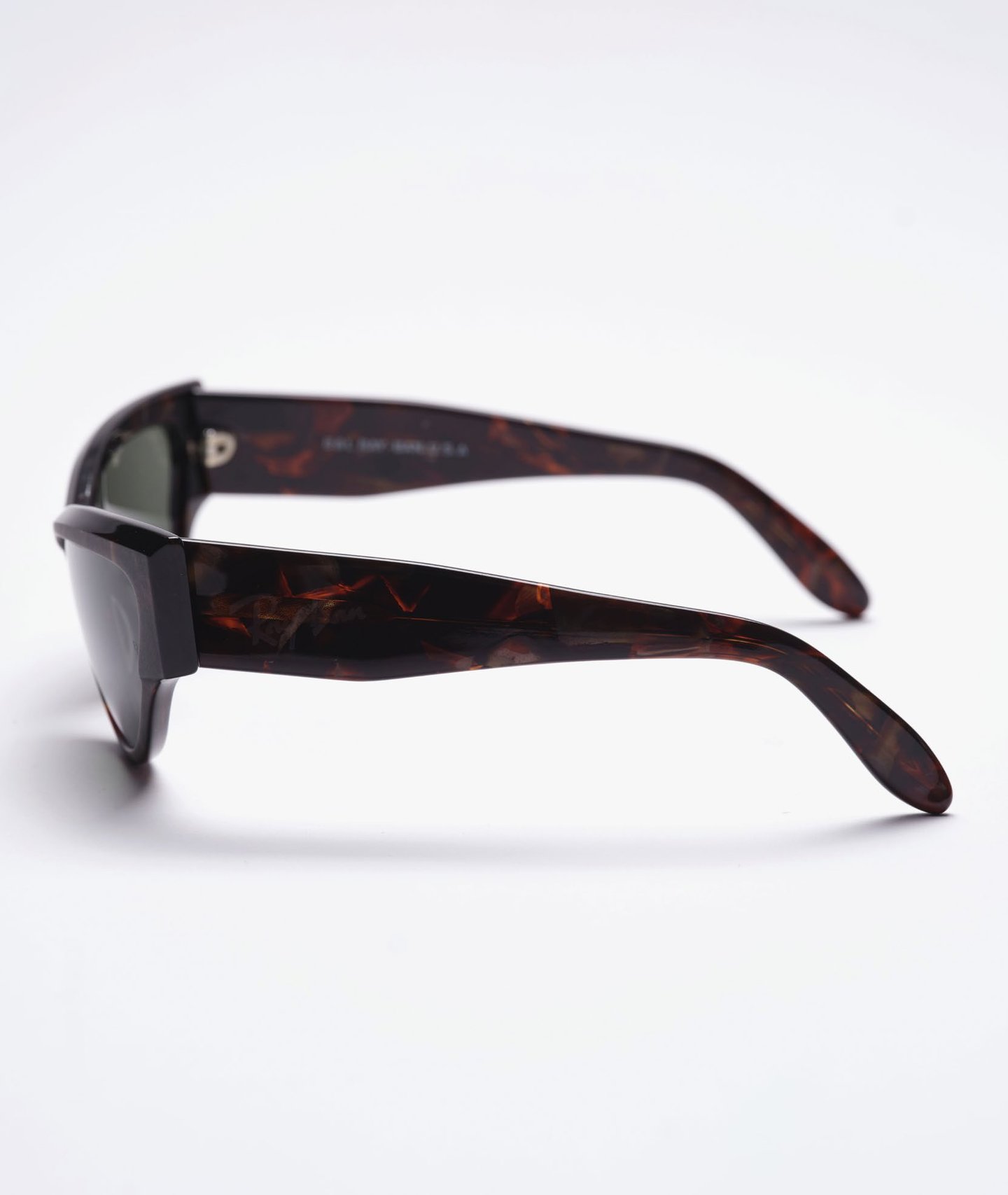 Ray-Ban Papillon, réf. A9009 — vue de profil