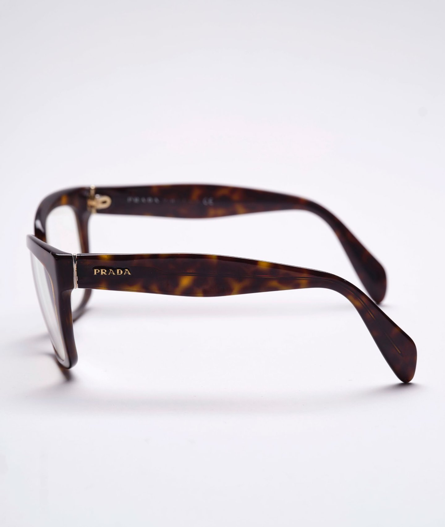 Prada Carré, réf. A2109 — vue de profil