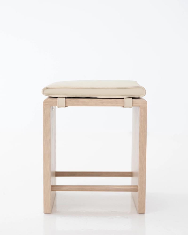 Sova Stool Stool