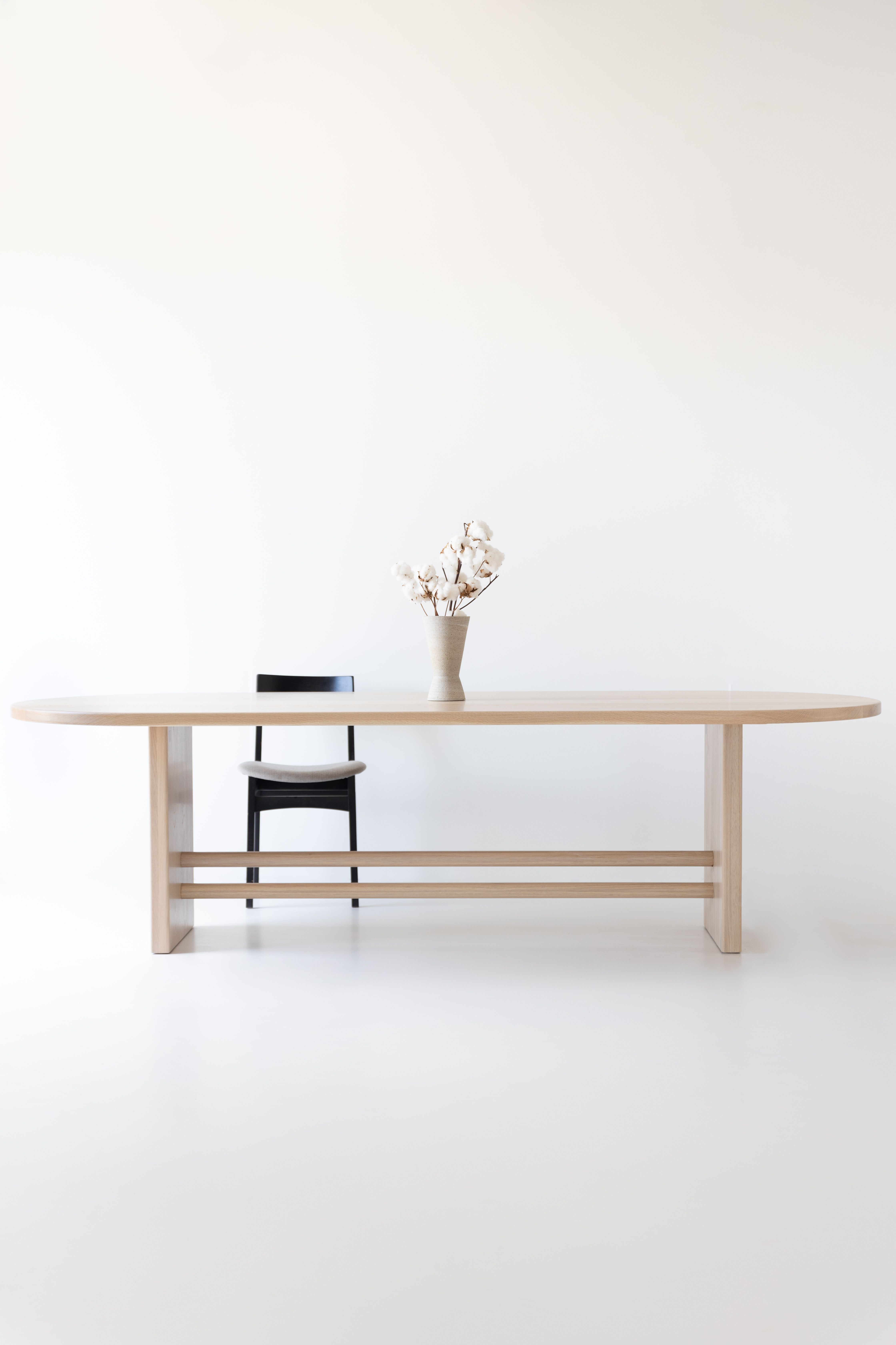 Murphie Table Oval Dining Table