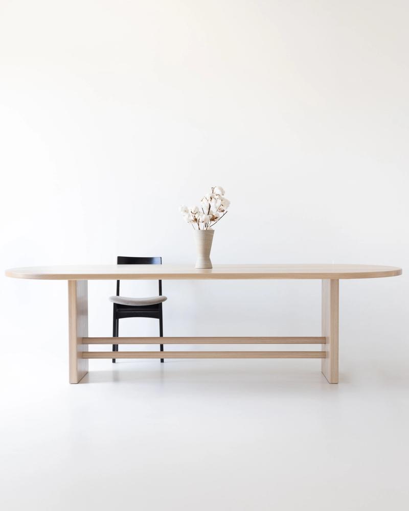 Murphie Table Oval Dining Table