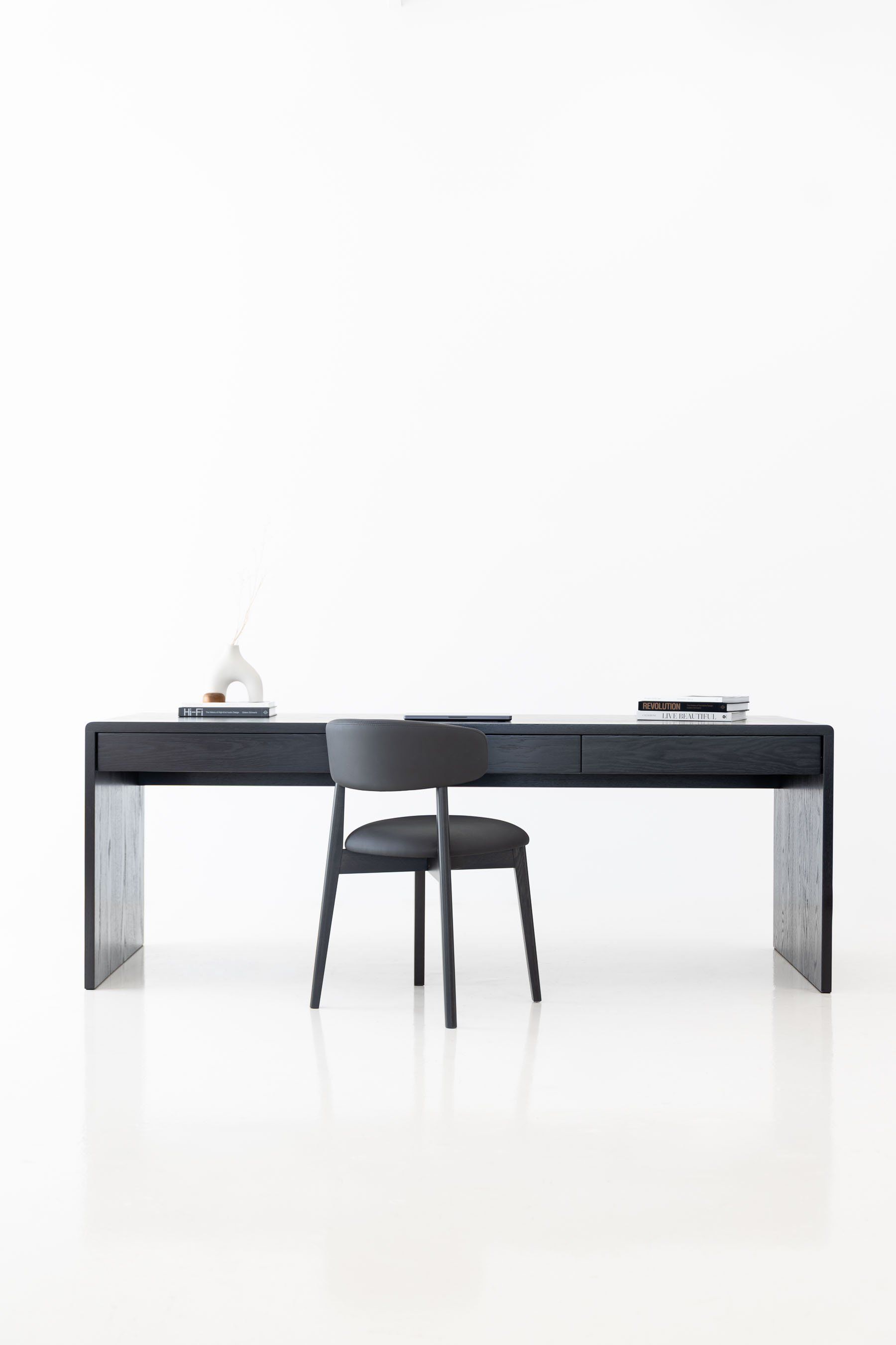 Sova Desk Desk