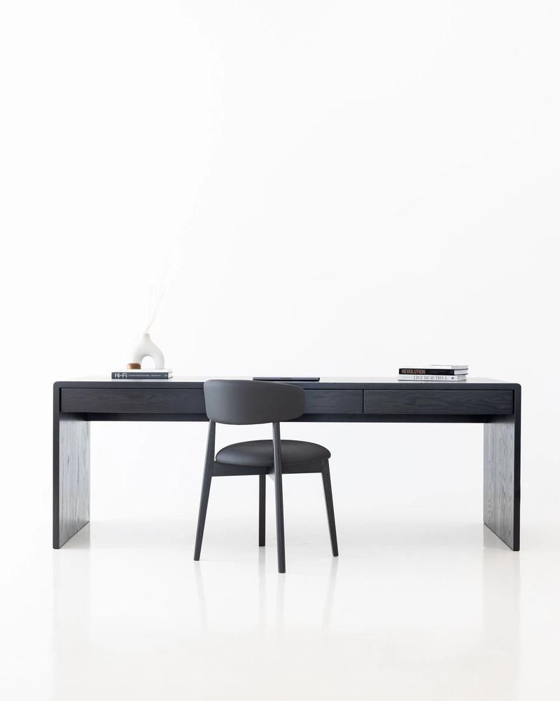 Sova Desk Desk