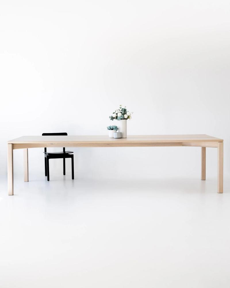 Arquer Dining Table Dining Table