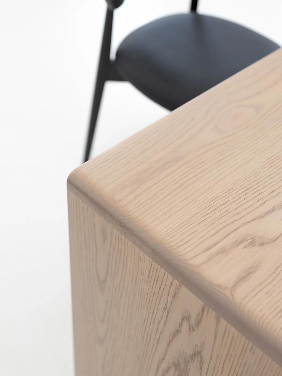 American Oak Warm finish