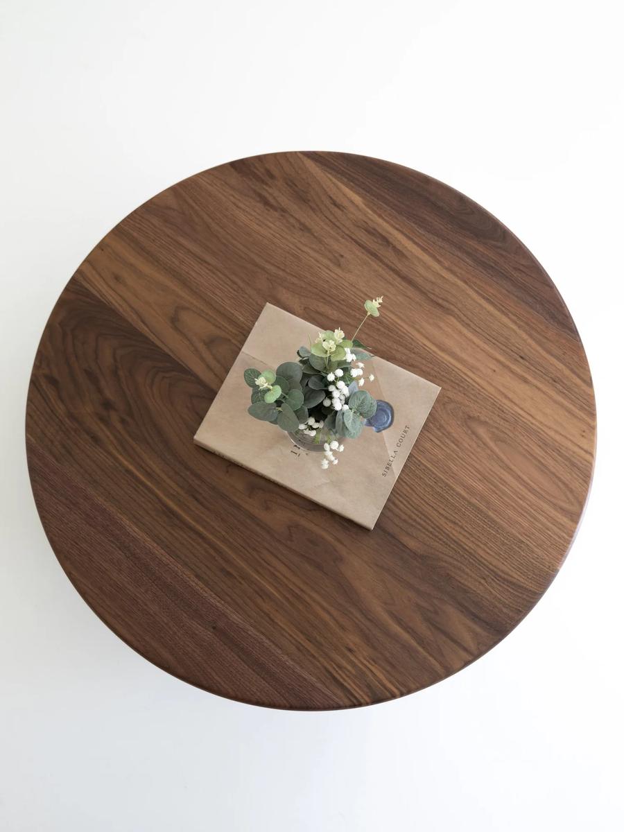 American Walnut finish