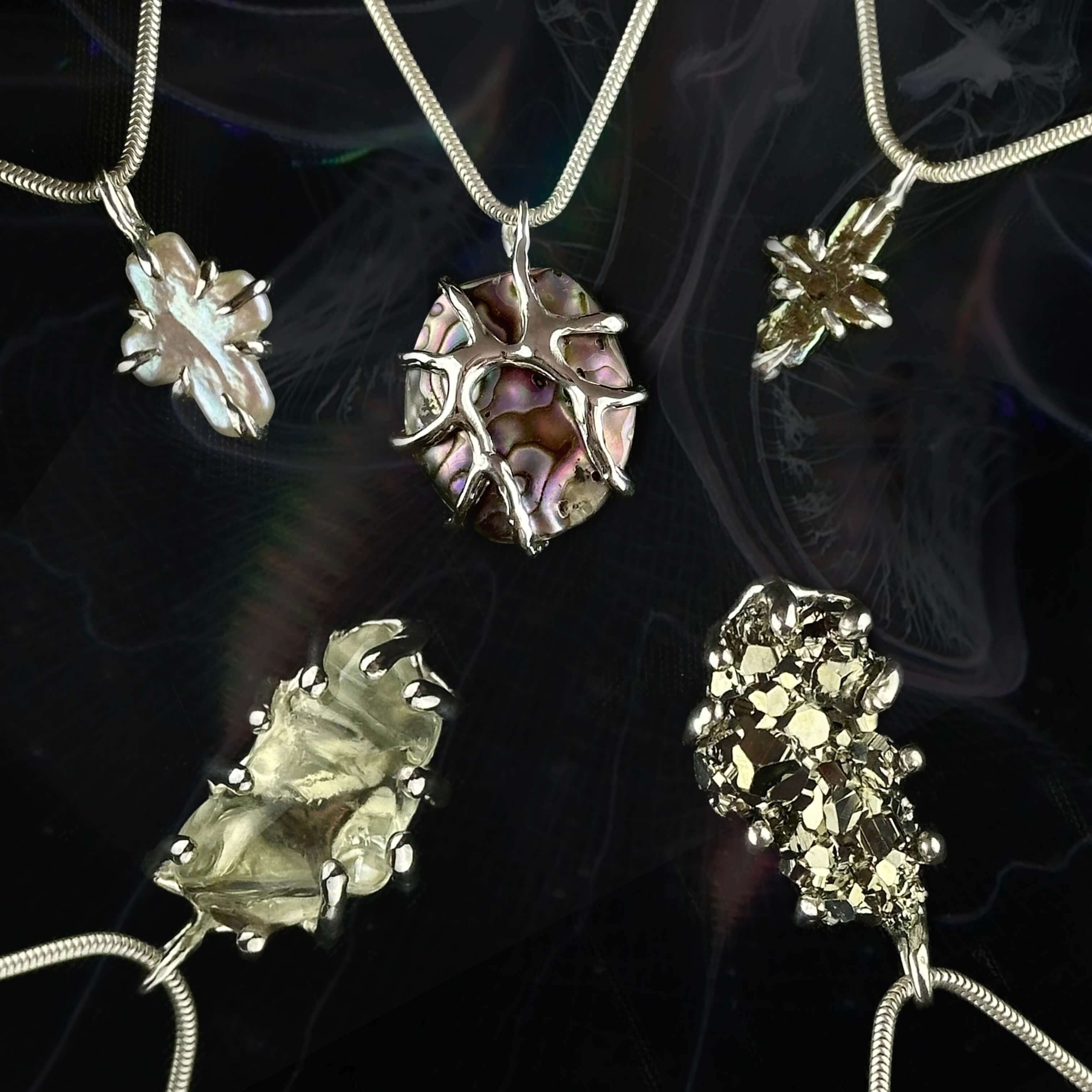 Unicellular pendants