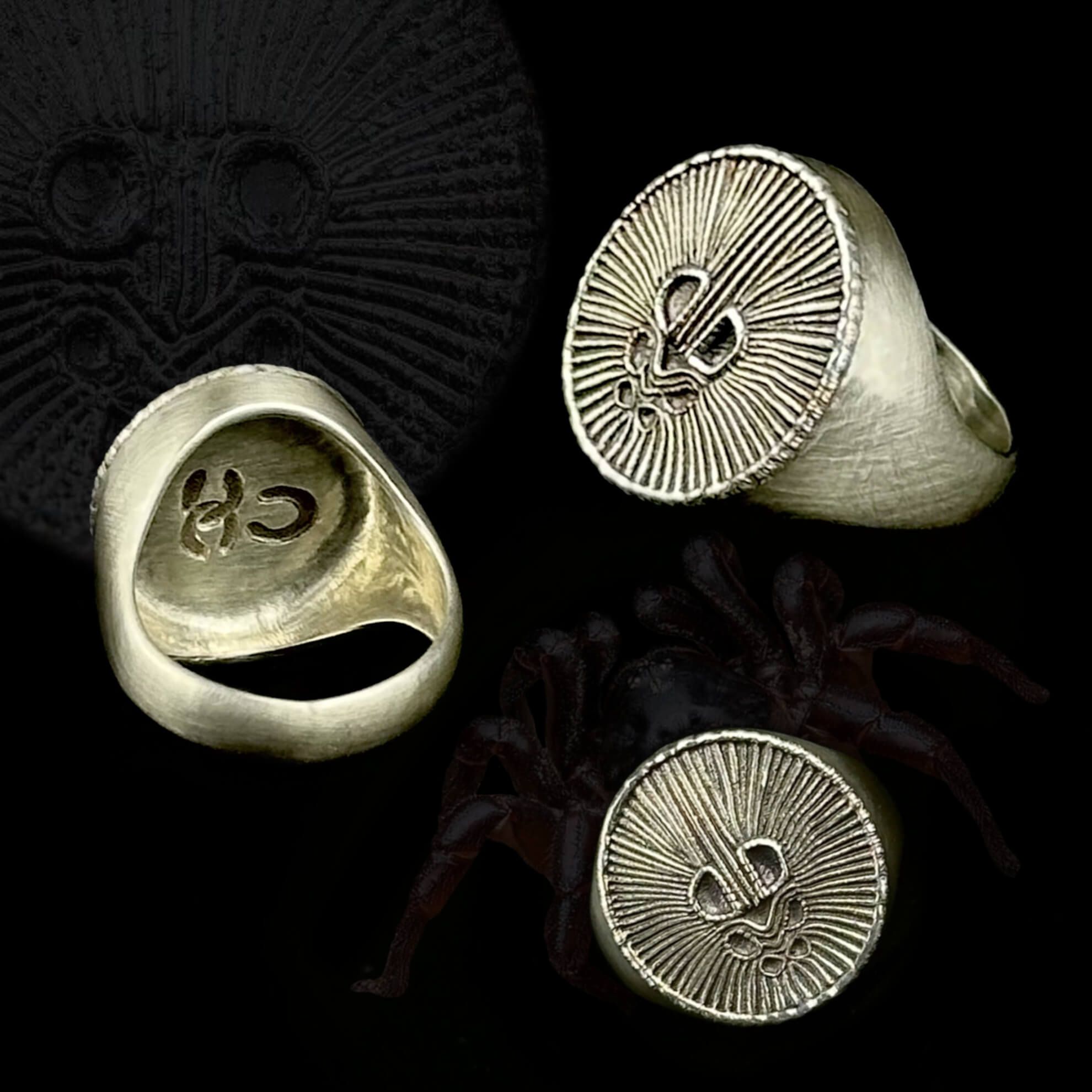 Spider ring