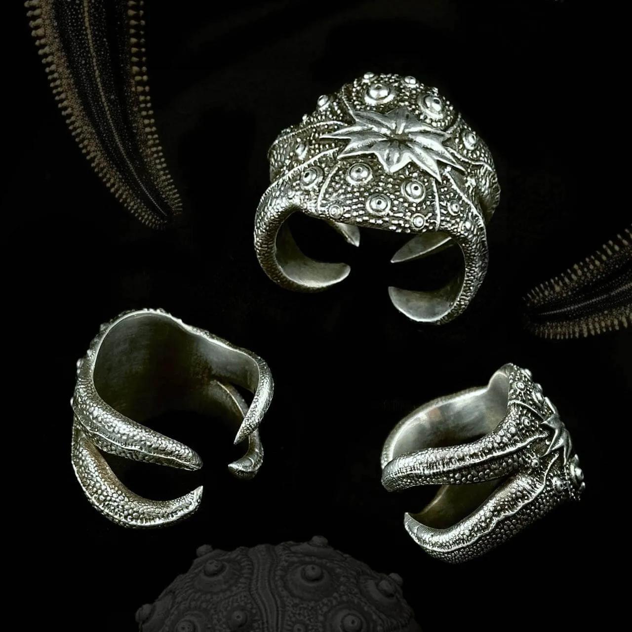 Beast ring