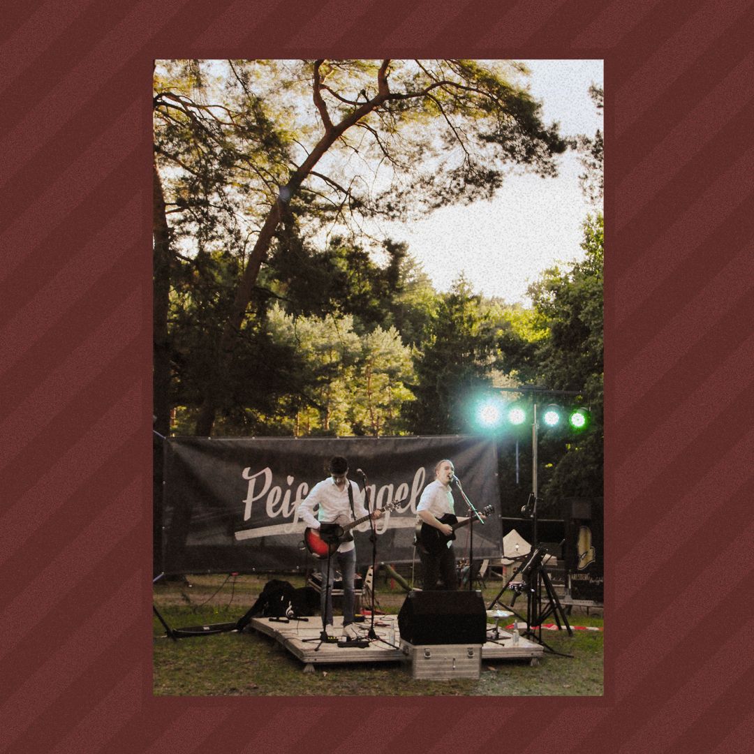 30. August 2025 Waldkonzert des @MusikvereinLauterbach Scherf-Ranch, Lauterbach  #Peifedeggel #Akustik #Gitarrenmusik #Waldkonzert #MusikvereinLauterbach #Lauterbach #Musikverein #SchönesWetter #Zelt #Segel #Livemusik #Konzert #Saar #Saarland #Musikantenland #Kusel #Kusellied #Völklingen #Warndt #Live #Laudabach #FritzWunderlich #Bäume #Alpaca