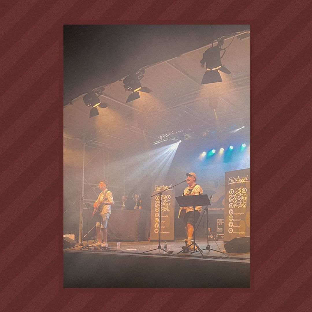 21. Juni 2025 5. Wormser Floßhafenfest Worms Floßhafen  #Peifedeggel #Bier #Worms #Flosshafen #Rheinhessen #Rheinspringen #Pfalz #Gitarrenmusik #Konzert #Livemusik #Pfälzisch #Musik #Rhein #Skispringen #Alpinistik #Musik #SonneSatt #Blobbing #Angels #RobbieWilliams #Wolle #WolfgangPetry #Wahnsinn