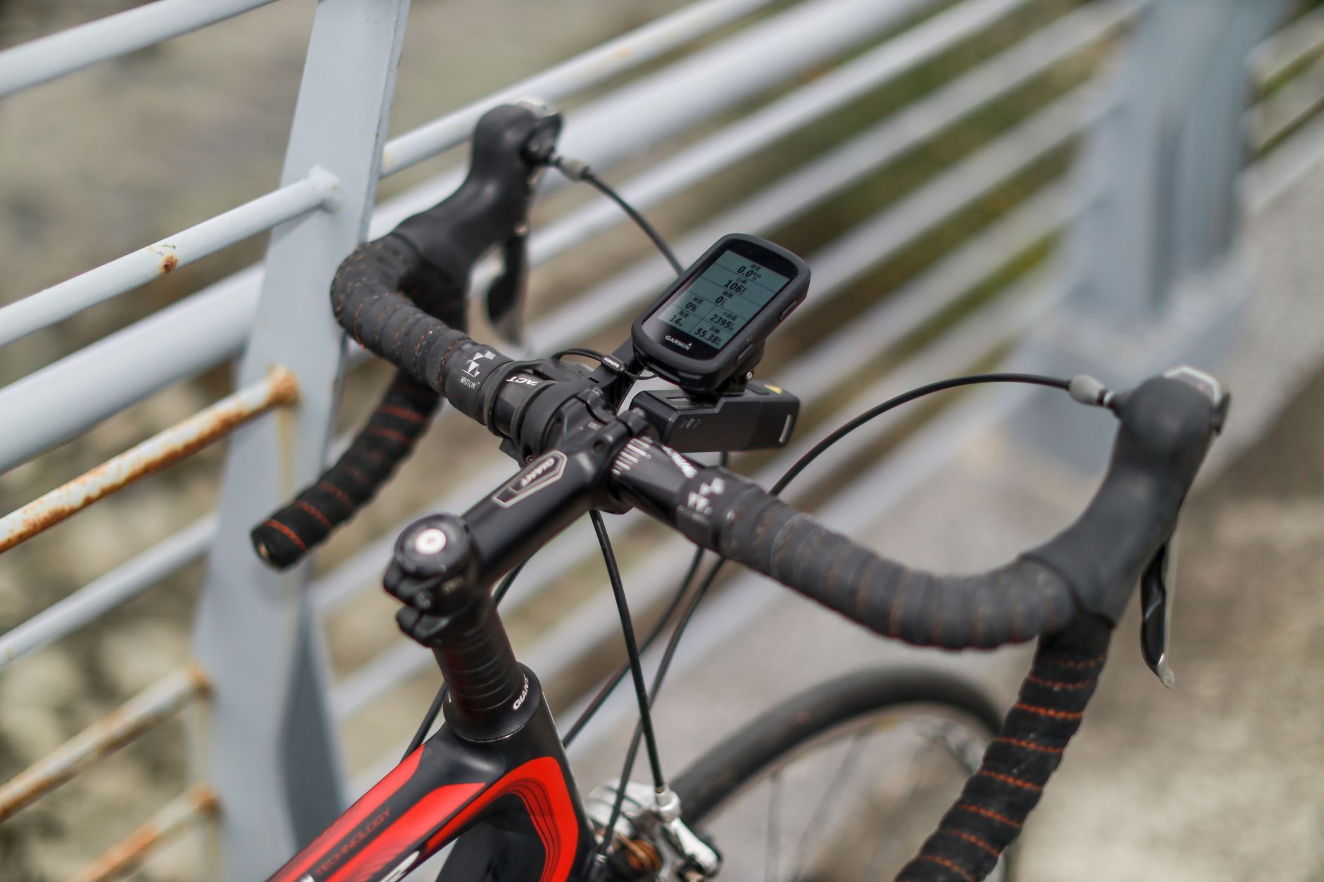 Garmin i Wahoo z nowym softem. Co zmieniają świeże aktualizacje?