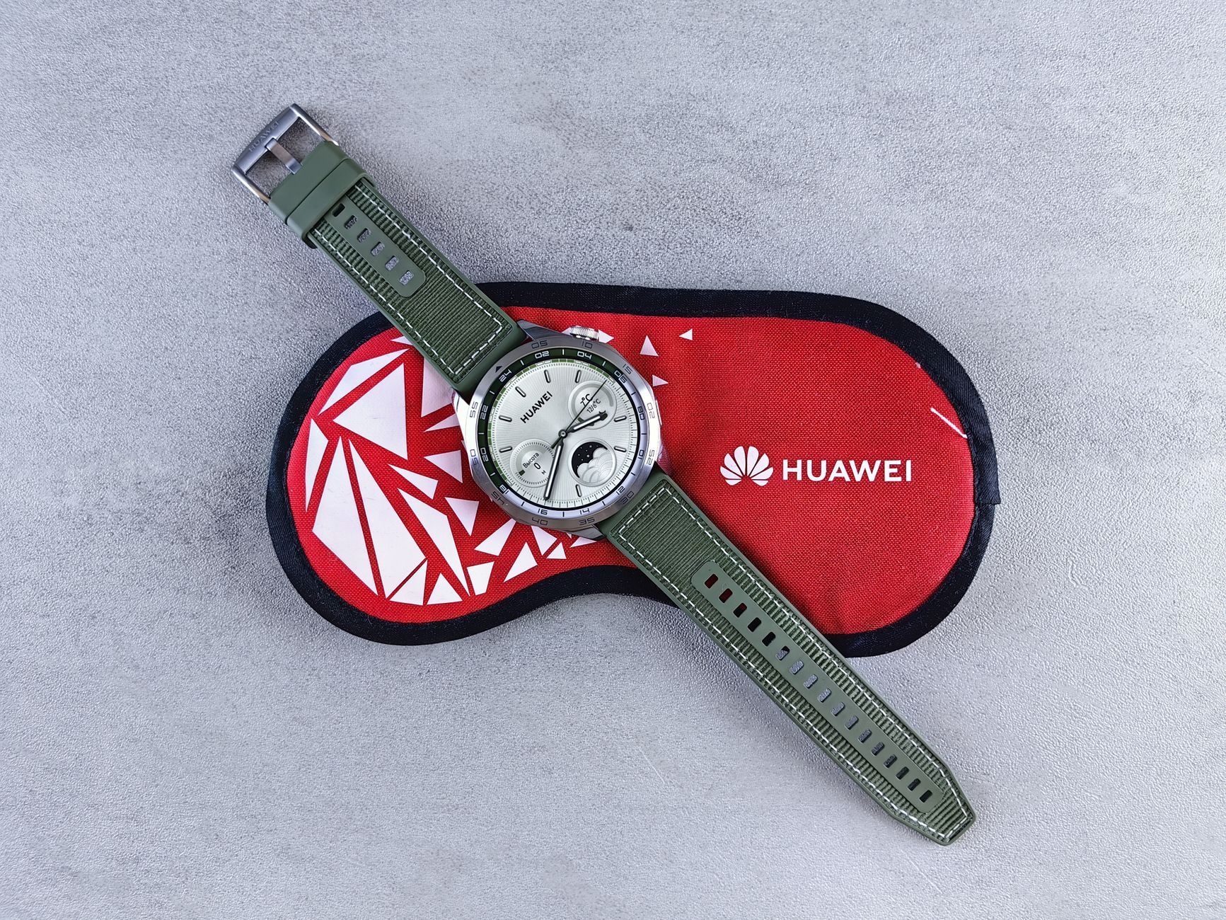 Huawei Watch D3 i pomiar ciśnienia. 95% celności w testach